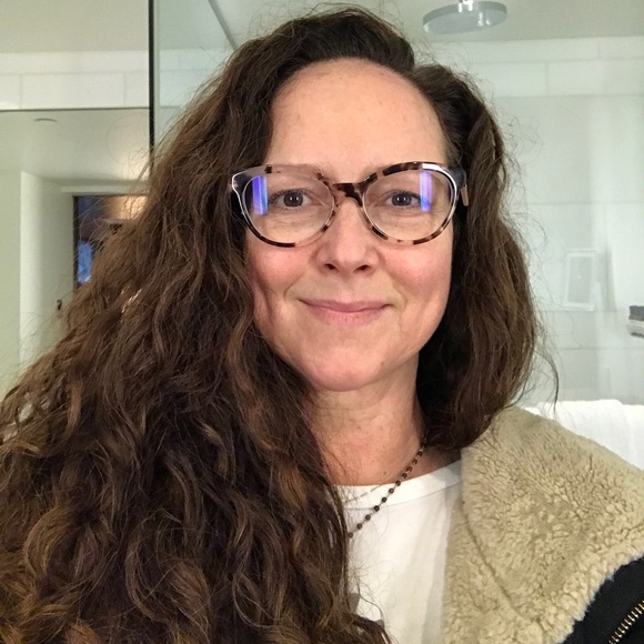 Meet your Posher, Eliza - Picture 1 of 1